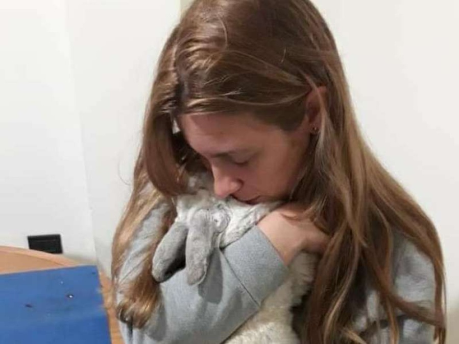 Una mujer de La Plata cayó en la trampa de la estafadora de taxistas: ”Si la veo por el barrio la llevo de los pelos a la comisaría”