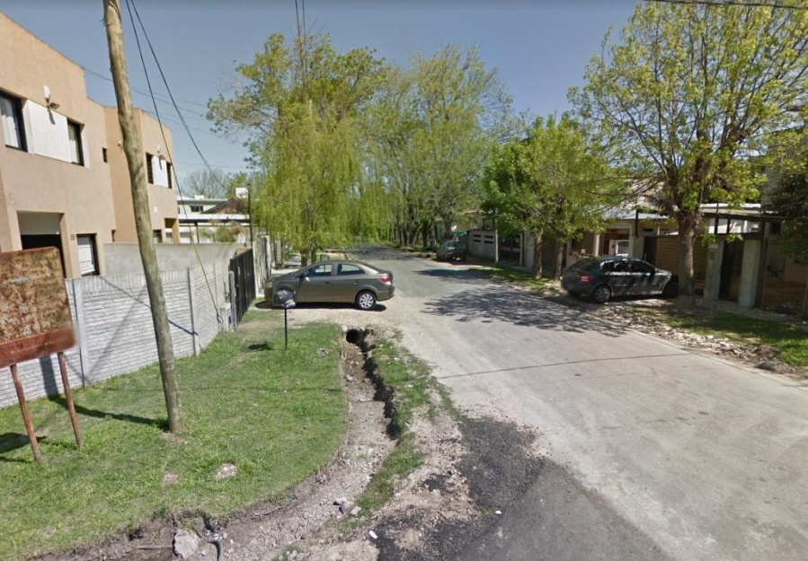 Amenazó de muerte a un padre e hijo en La Plata y lo atraparon con armas y droga