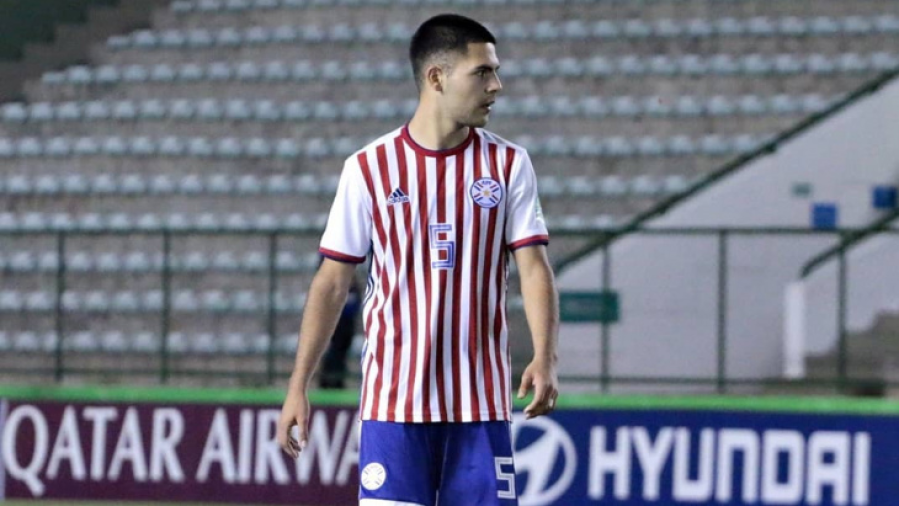 Estudiantes por ahora incorpora un juvenil para suplir la salida de Rojo