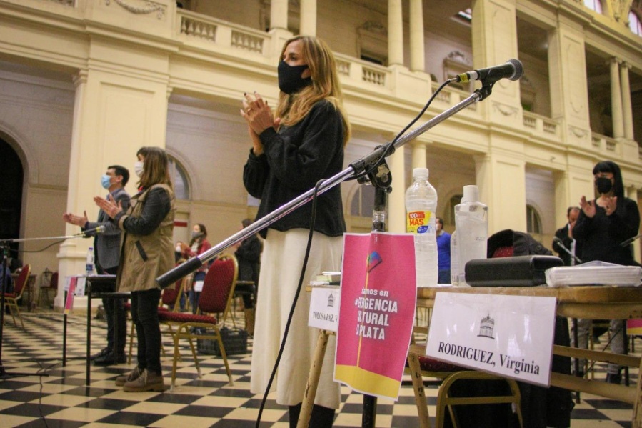 Tolosa Paz: ”Dimos un paso muy importante para dar tranquilidad a los vecinos de La Plata que compran por internet”