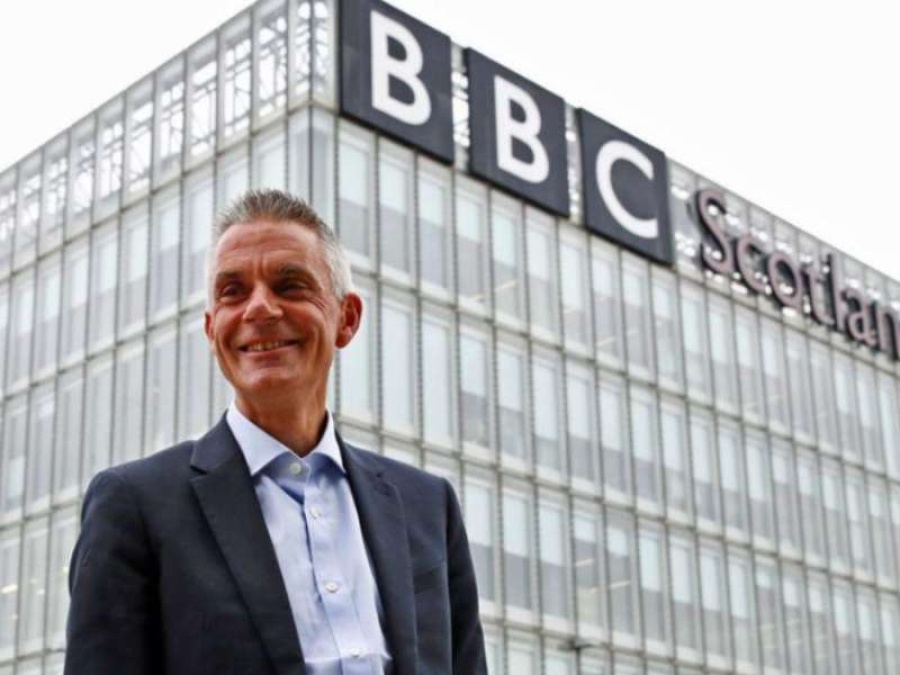 Una muy importante cadena de noticias le quiere prohibir a los periodistas opinar por redes sociales