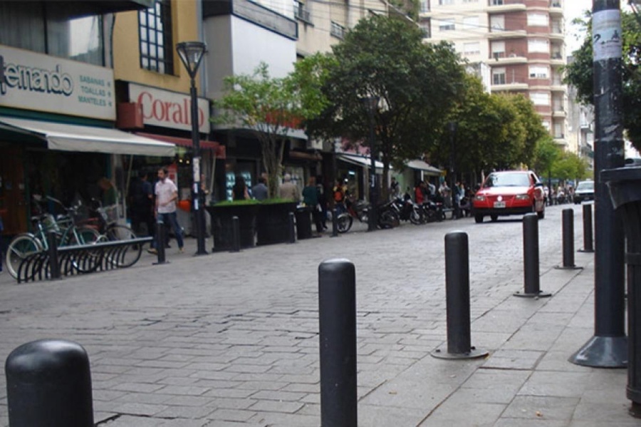 Encuesta en La Plata: casi la mitad de los comercios están cerrados y el 8% ya no volverá abrir