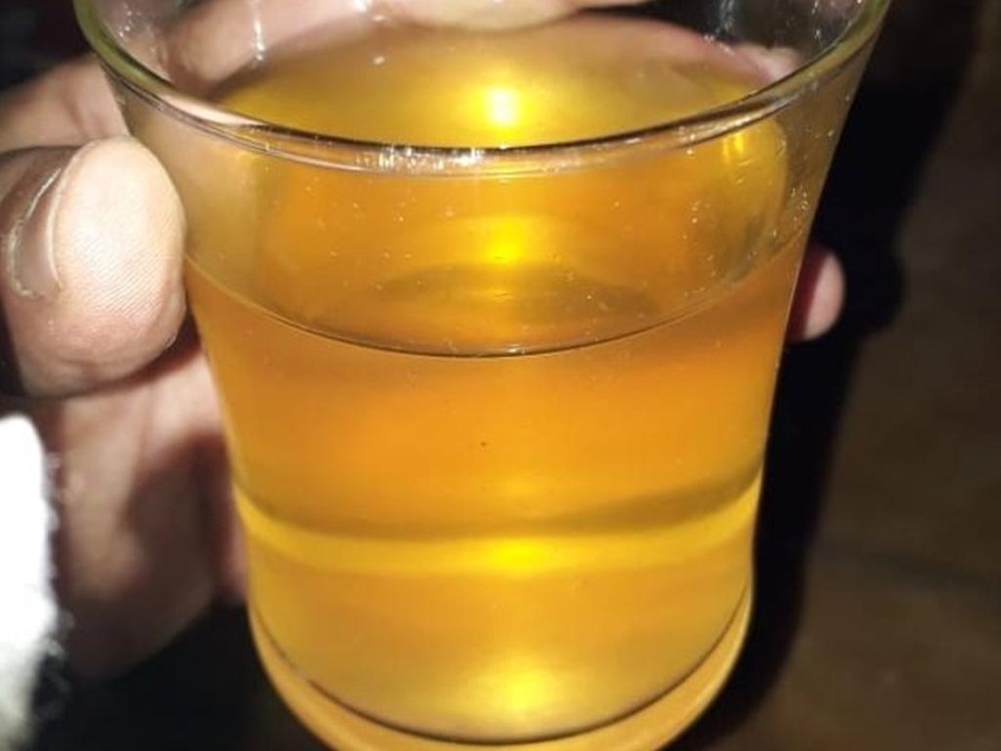 Un vecino de Villa Catella denuncia que sale agua sucia de sus canillas: ”Están envenenando a la región”