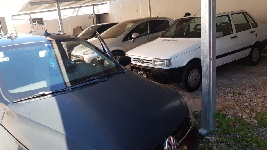 Mecánico de La Plata robó un auto en Capital Federal y lo escondió en una cochera de Gonnet