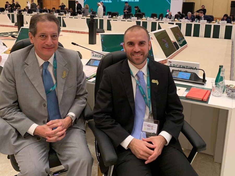 Del plan ”Tranquilizar” de Guzmán al Plan ”Aguantar” de Pesce: qué pasará ahora con el dólar