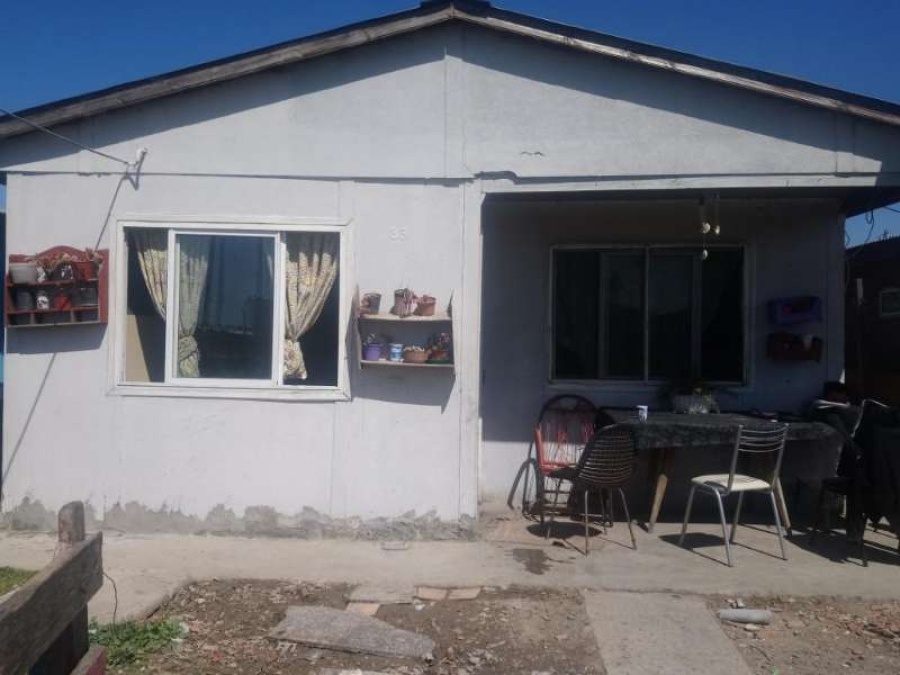 Una abuela de La Plata se hizo cargo de su nieto abandonado y parapléjico cobrando 1200 pesos: ”Necesito una heladera para su medicación”