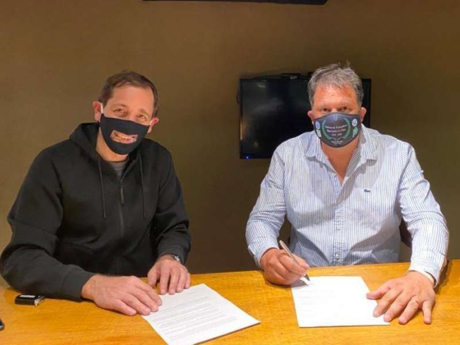 Alfano cerró un 36,8% de aumento para los trabajadores municipales de La Plata