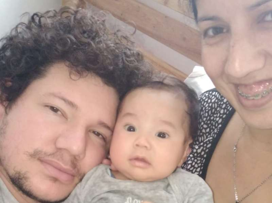 Puede perder su comercio en La Plata pero no detiene sus donaciones a una olla popular: ”Es triste tener un hijo y no poder darle un plato de comida”