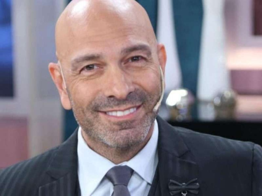 Preocupación por la salud de Freddy Villarreal: Lo internaron por COVID-19