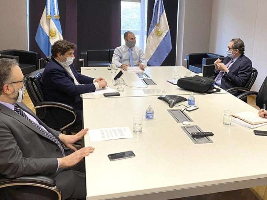 La misión del FMI se quedará en el país hasta este domingo y continúa con una agenda muy intensa de reuniones