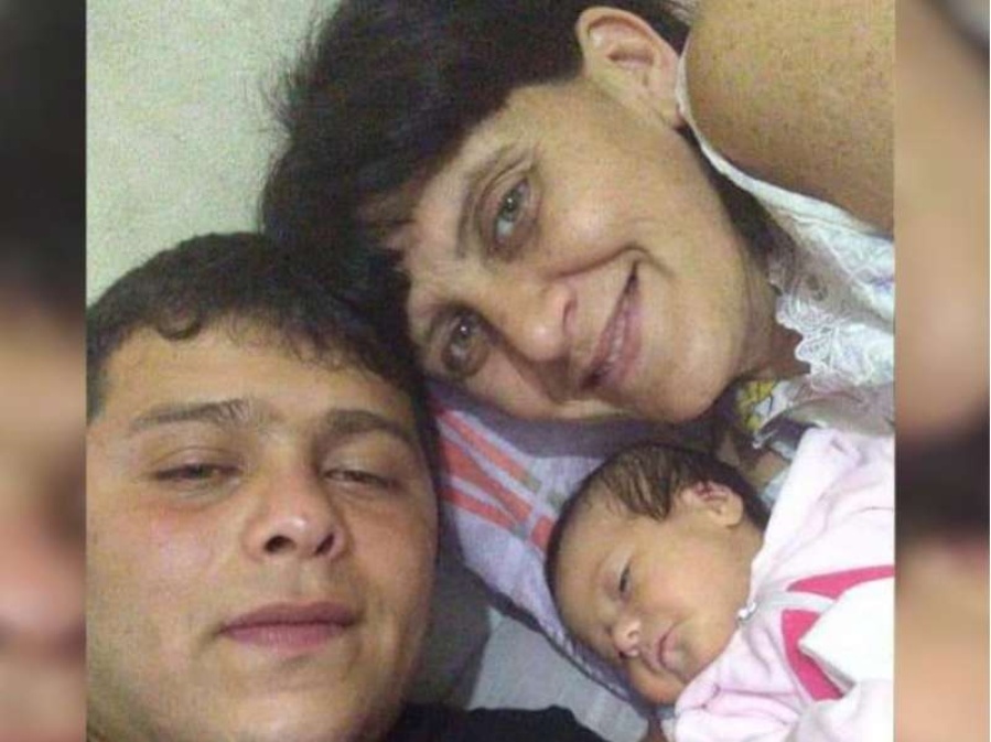 Tienen una bebé con una patología en La Plata y necesitan dinero para poder cuidarla: ”Éramos vendedores ambulantes pero nos robaron la moto”