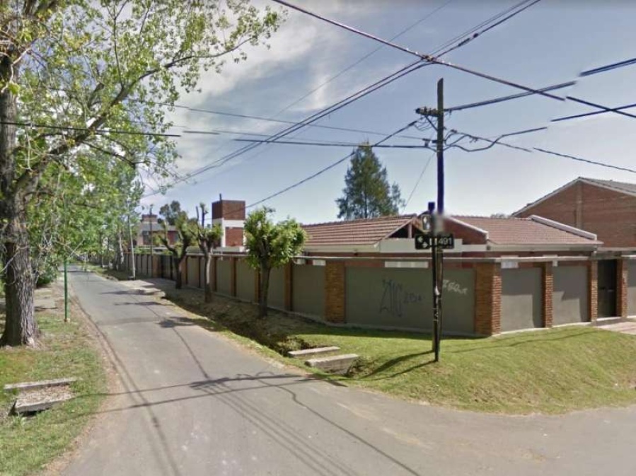 Delincuentes se metieron en la casa de un arquitecto de Gonnet: Lo maltrataron a él y su hijo menor para robarles