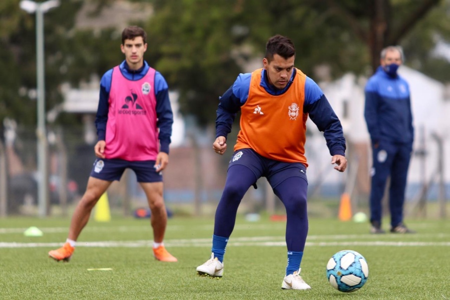 Gimnasia visita a Lanús pensando en el arranque del torneo