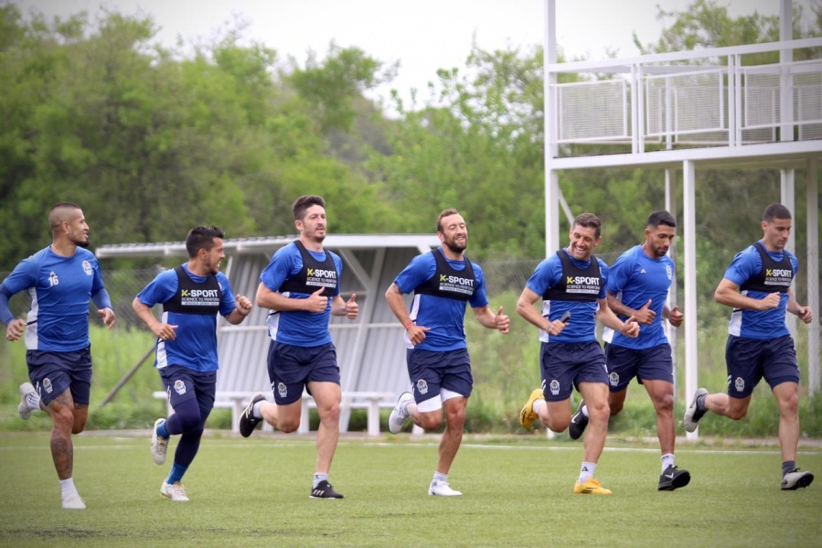 Gimnasia trabajó pensando en Patronato 