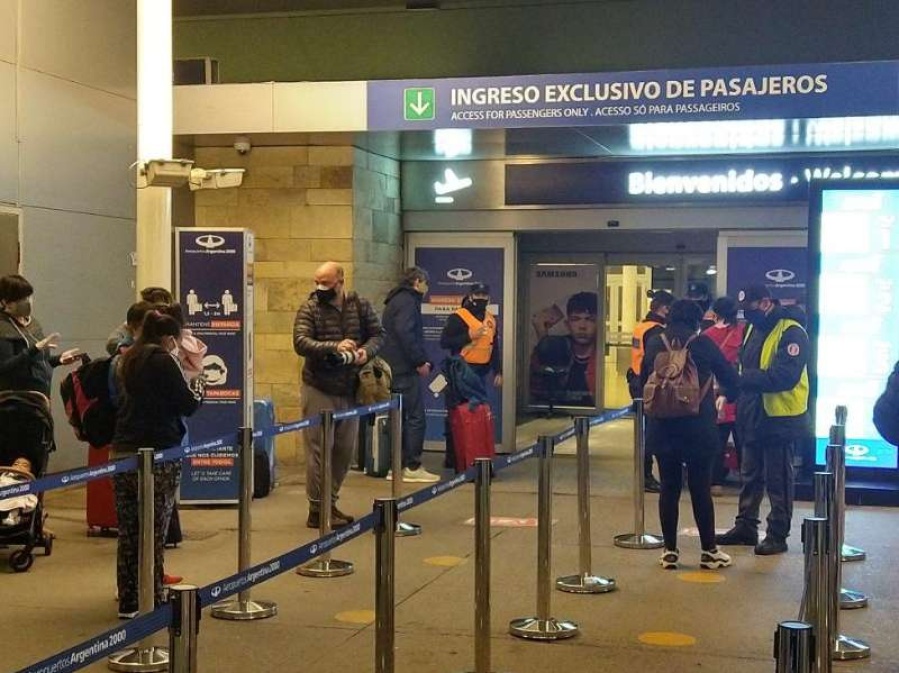 El Gobierno autorizó los vuelos regulares internacionales