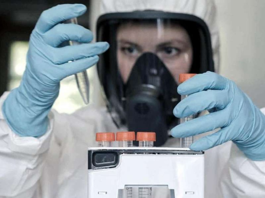 Tras ser aprobada, la vacuna rusa será gratuita y se aplicará primero a grupos de riesgo