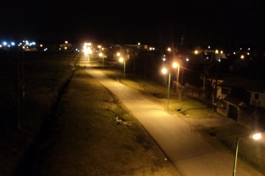 Vecinos de Parque Sicardi reclaman falta de alumbrado público