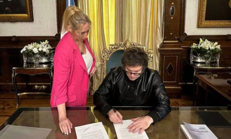 Tras la derrota y lejos de cambiar, Javier Milei vetó la Ley de Financiamiento Universitario