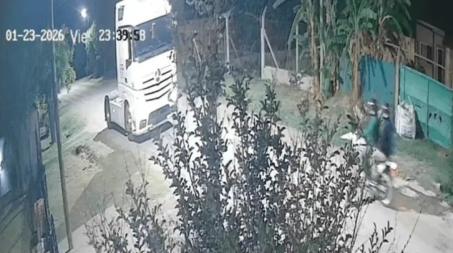 Asaltaron a un camionero y le robaron 25 millones de pesos