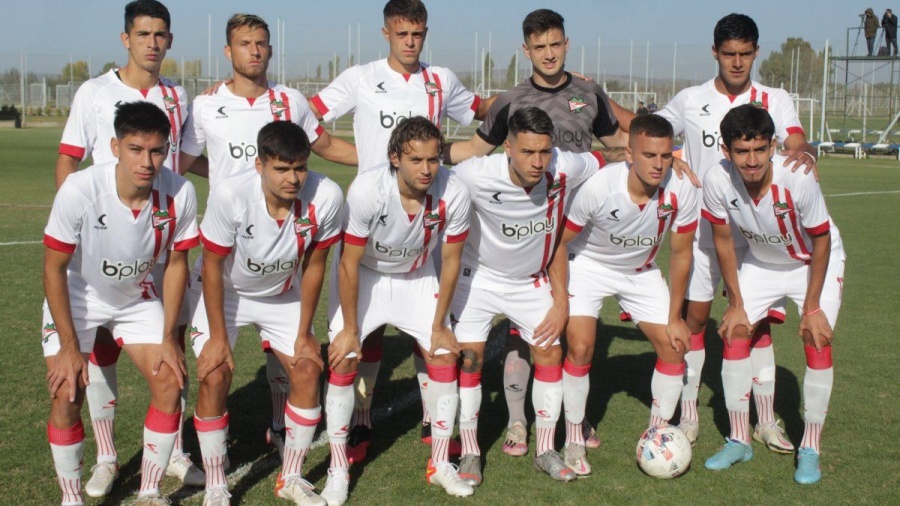 Todo queda en familia: Un futbolista del Pincha contrató al hermano de un actual compañero