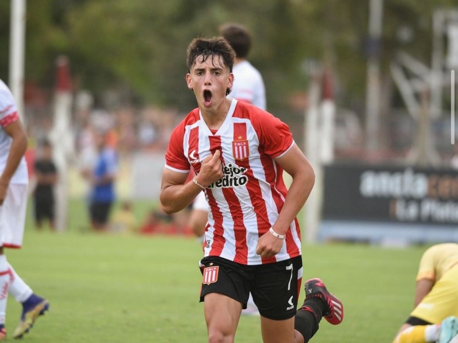 Se crió en el Pincha, lo contrató uno de los mejores equipos del mundo y regresó al país para jugar en el ascenso