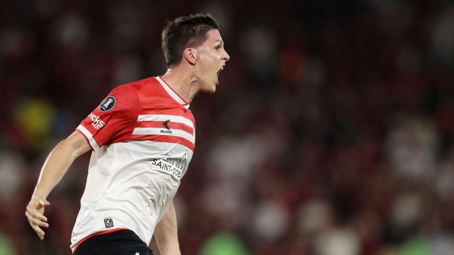 La felicidad del goleador: ¿Cuál fue el lindo recuerdo que compartió Carrillo y qué hito logró en este tiempo?