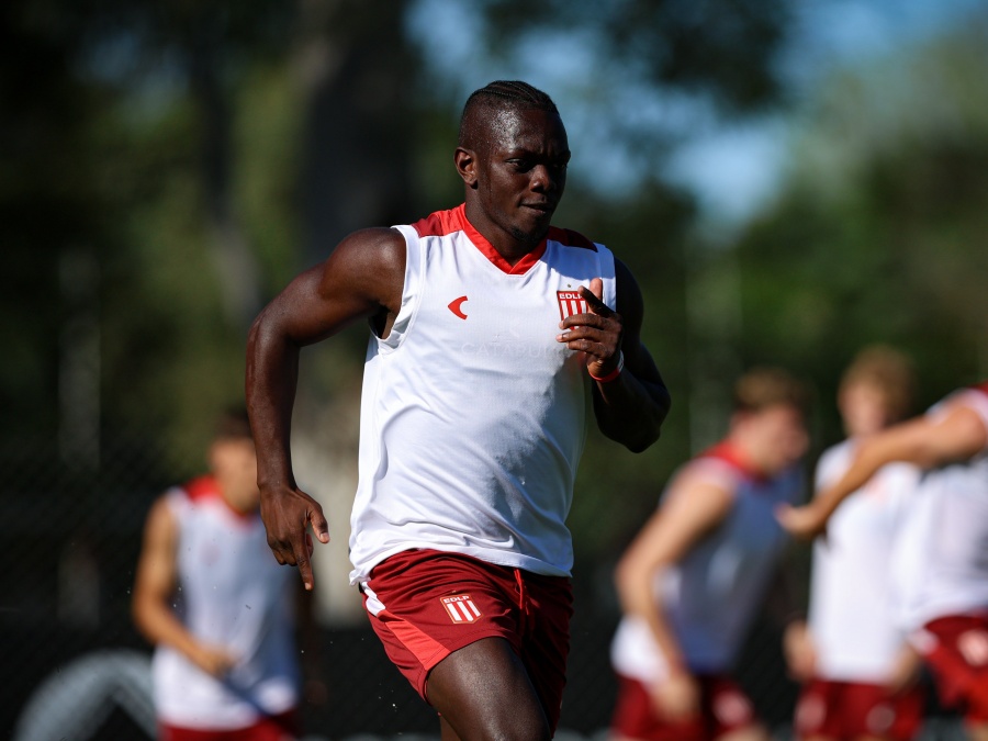 La lista de Eduardo: cuatro titulares ausentes, otra inminente venta y una ausencia que preocupa