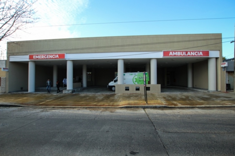 Atacaron violentamente a un joven en Tolosa: Quedó en terapia intensiva