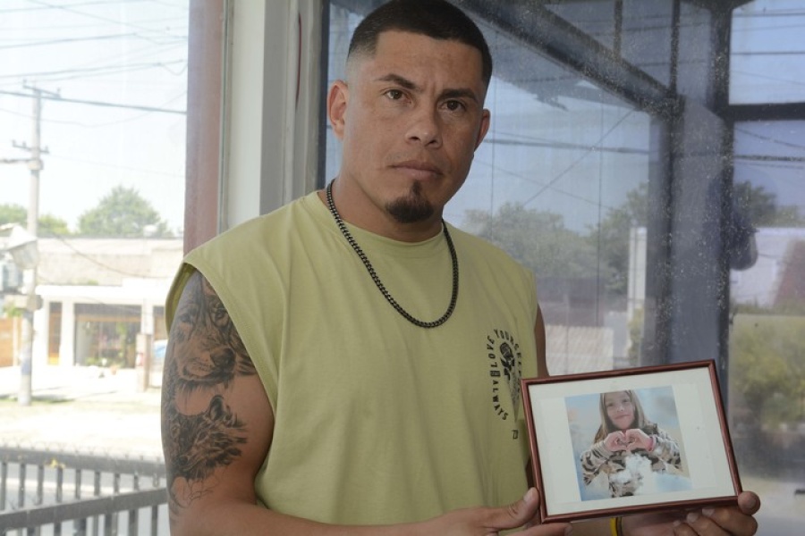 “No voy a poder perdonar a los asesinos”, dijo el padre de Kim Gómez en el comienzo del juicio