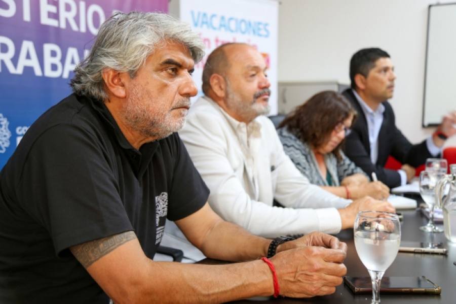 El ministro de Trabajo de Provincia participó de un encuentro frente a la reforma laboral