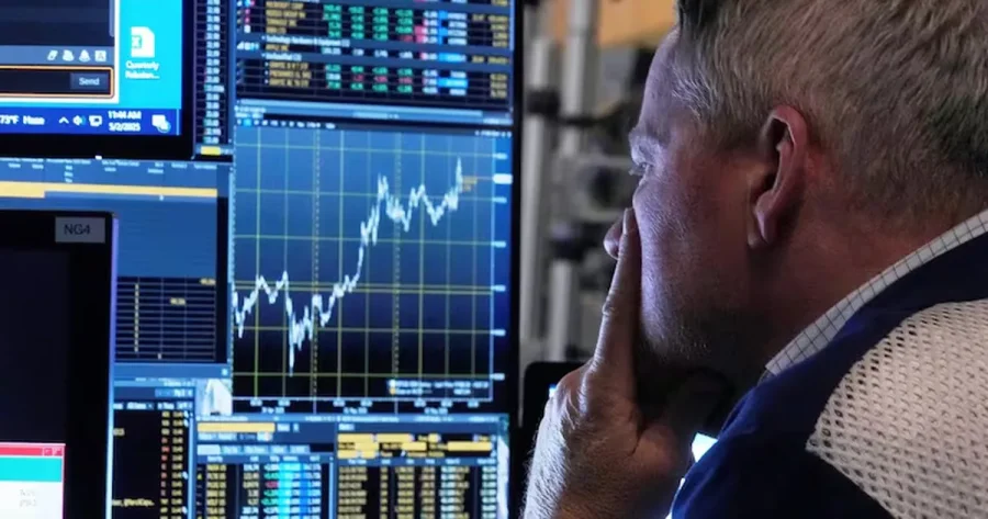 El riesgo país inicia la semana arriba de los 500 puntos