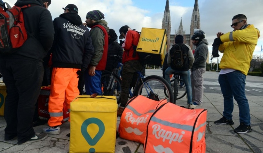 El trabajo del repartidor pierde cada vez más valor y encendió las alarmas en el rubro