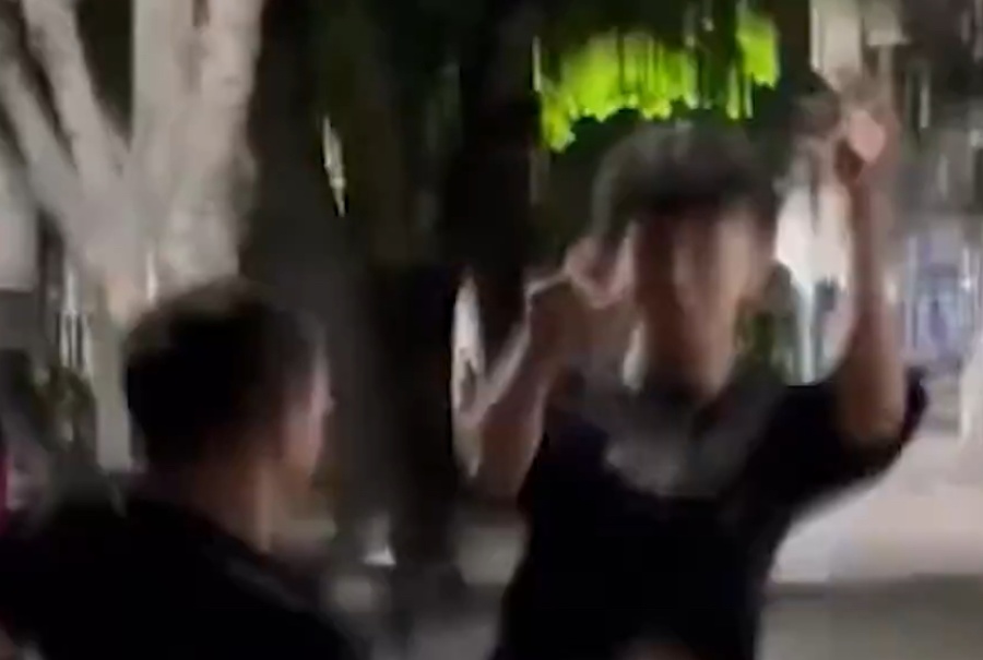 El influencer platense Frico, terminó a las piñas con un fan que “descansó” a su novia