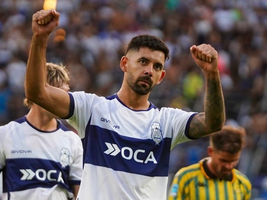 La promesa de Enzo Martínez tras una paupérrima presentación: ”El domingo vamos a dejar todo”