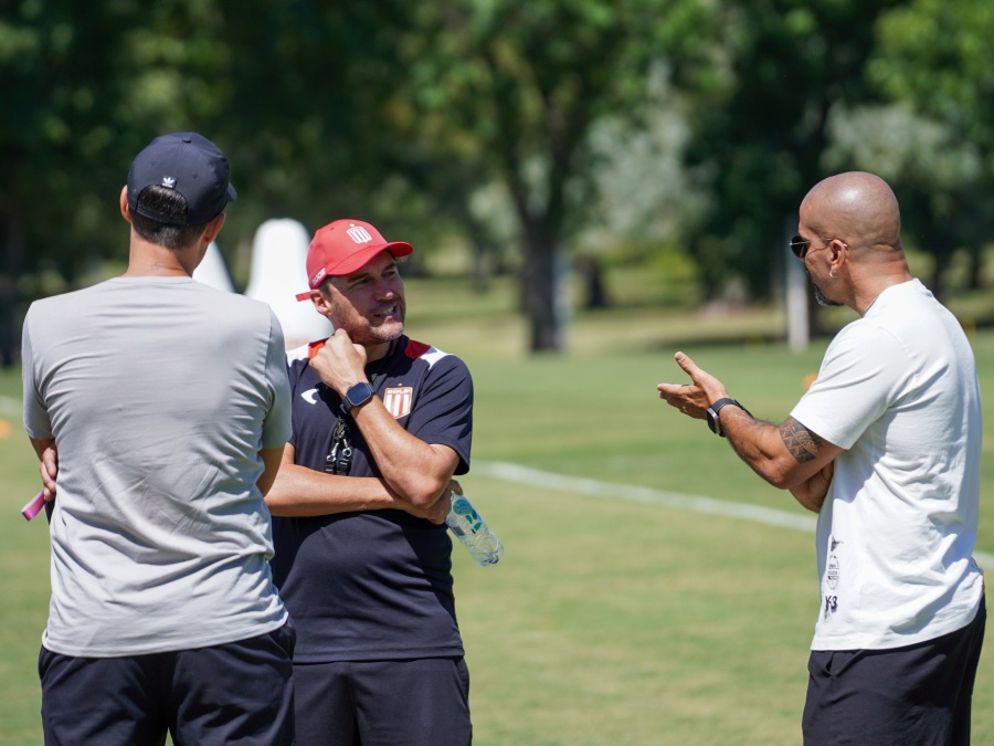 Alexander Medina tiene su primera incorporación
