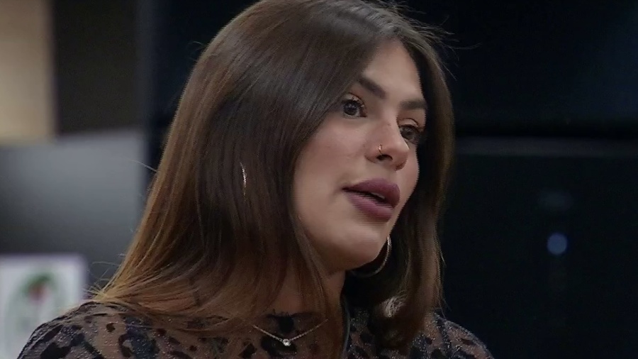 Luana estalló en vivo contra Pincoya por un monólogo de ”pelos y…” después de tratarla de “zorra”