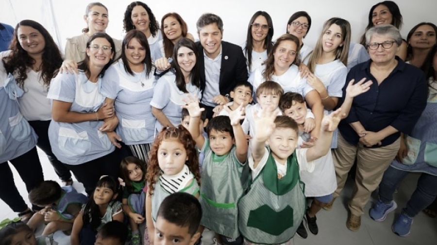 Axel Kicillof: “Reactivamos las obras paralizadas por el Gobierno nacional para llevar mejor educación pública a los pibes”