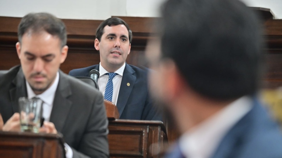 Por las 50 denuncias de amenazas en escuelas, concejales del PRO La Plata apuran a Kicillof y Alak con un decreto