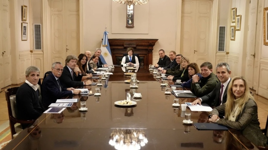 Javier Milei encabezó una nueva reunión de Gabinete después de semanas tormentosas para el Gobierno