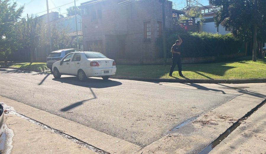 Un jubilado de La Plata pelea por su vida tras ser atropellado en City Bell y hubo otro choque grave en el centro