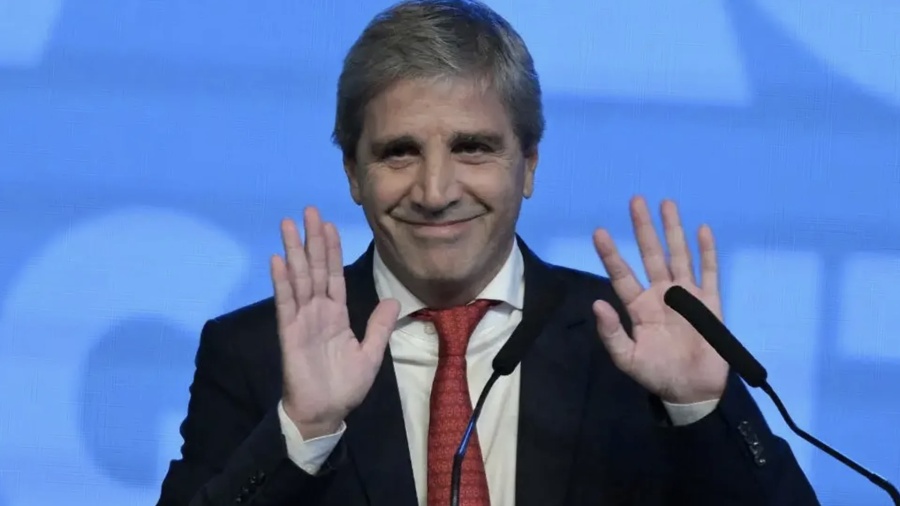 Caputo: ”El modelo de Milei es lo opuesto al de Macri” y proyectó un triunfo ”por paliza” en 2027