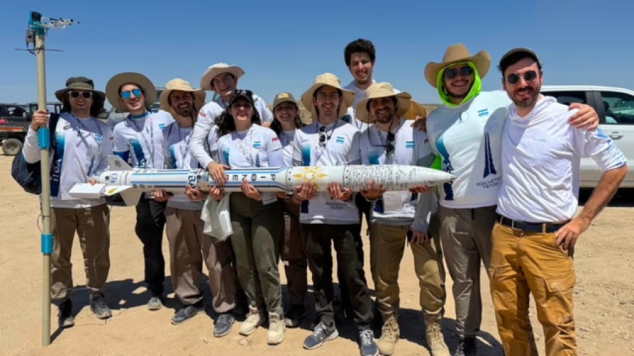 Estudiantes argentinos competirán en Texas con un cohete supersónico y buscarán romper la barrera del sonido
