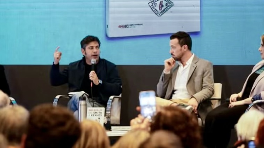 ”Se vuelve a morir”: la frase de Kicillof contra Milei en la Feria del Libro citando a Keynes