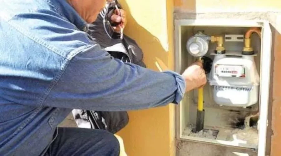 Gas y luz disparan la canasta de servicios: suba del 17,5% en mayo