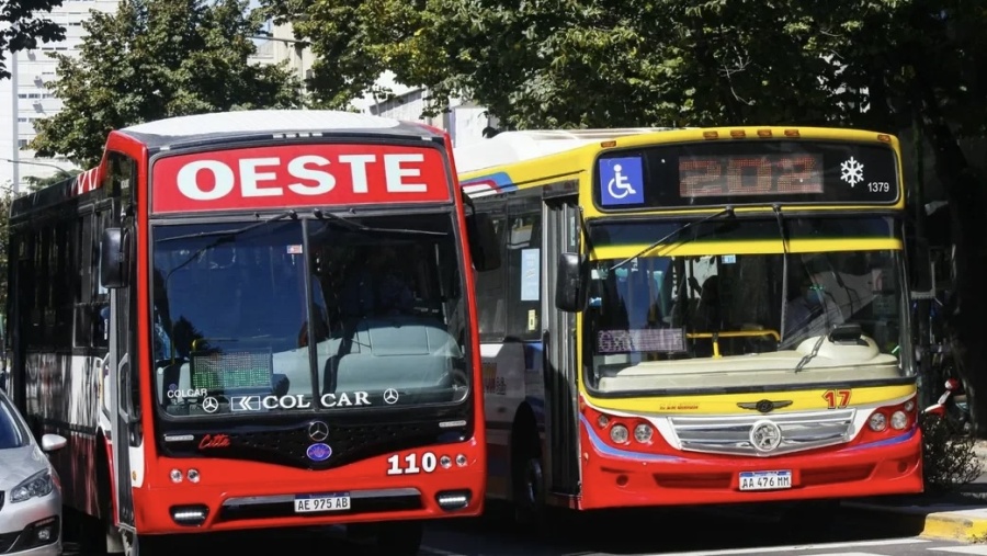 Golpe al bolsillo: el boleto de micro vuelve a subir en La Plata desde este viernes