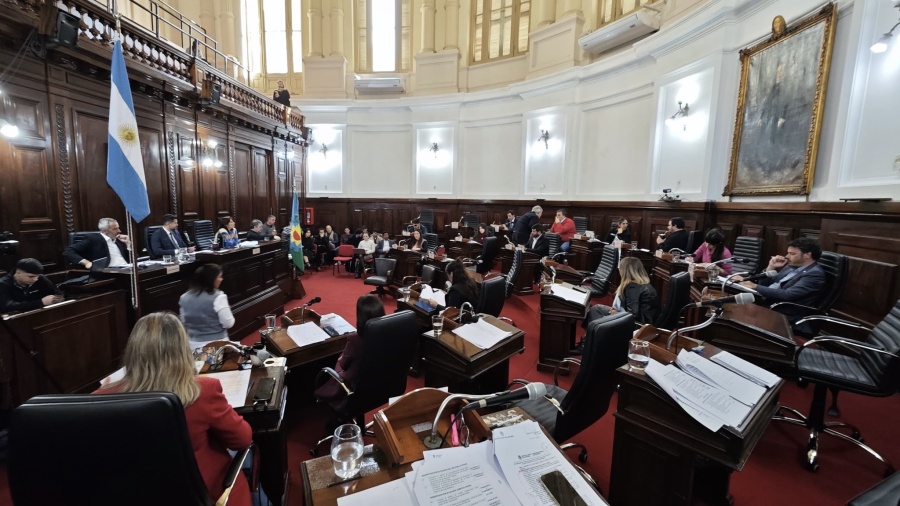 En La Plata impulsan que el Concejo pueda remover secretarios municipales con los dos tercios de los votos