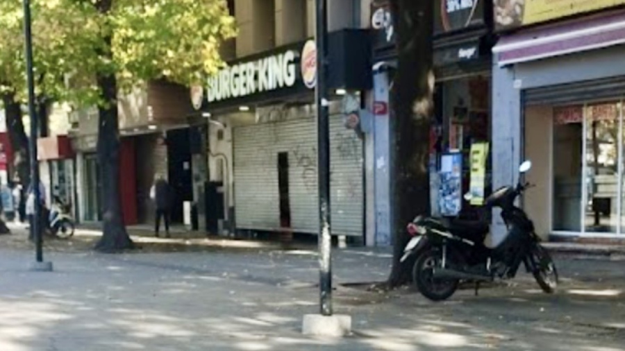 Cerró uno de los Burger King de La Plata: se apagan las luces de otro gigante frente a la Legislatura