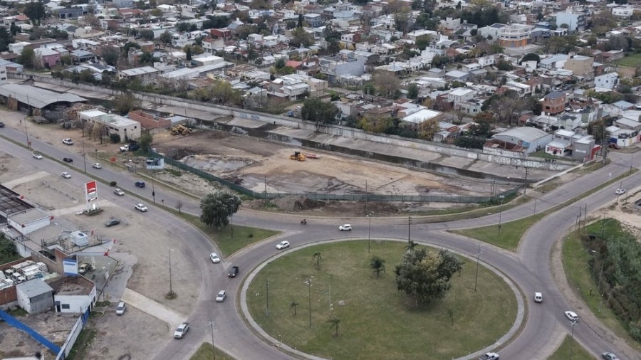 Obra “trucha” en La Plata: acusan a estación de servicio de violar ordenanza y arriesgar al barrio