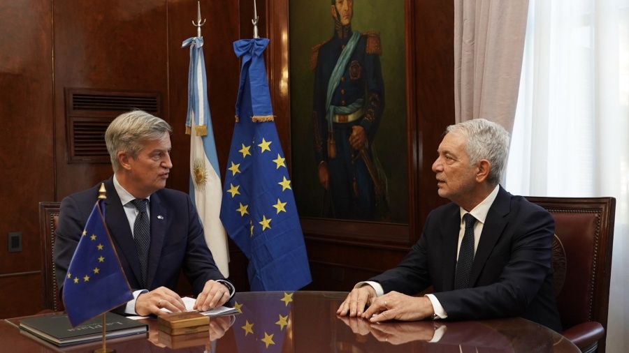 Julio Alak se reunió con el embajador de la Unión Europea para avanzar en cooperación tecnológica y modernización
