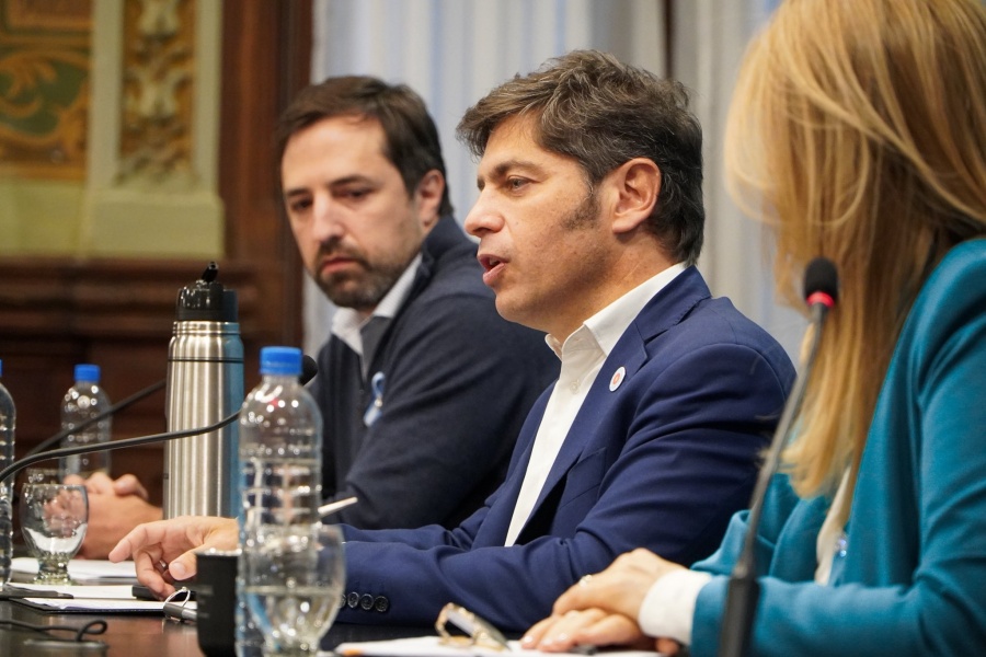 Kicillof reunió a más de 60 intendentes y denunció ”catástrofe sanitaria” por los recortes de Nación